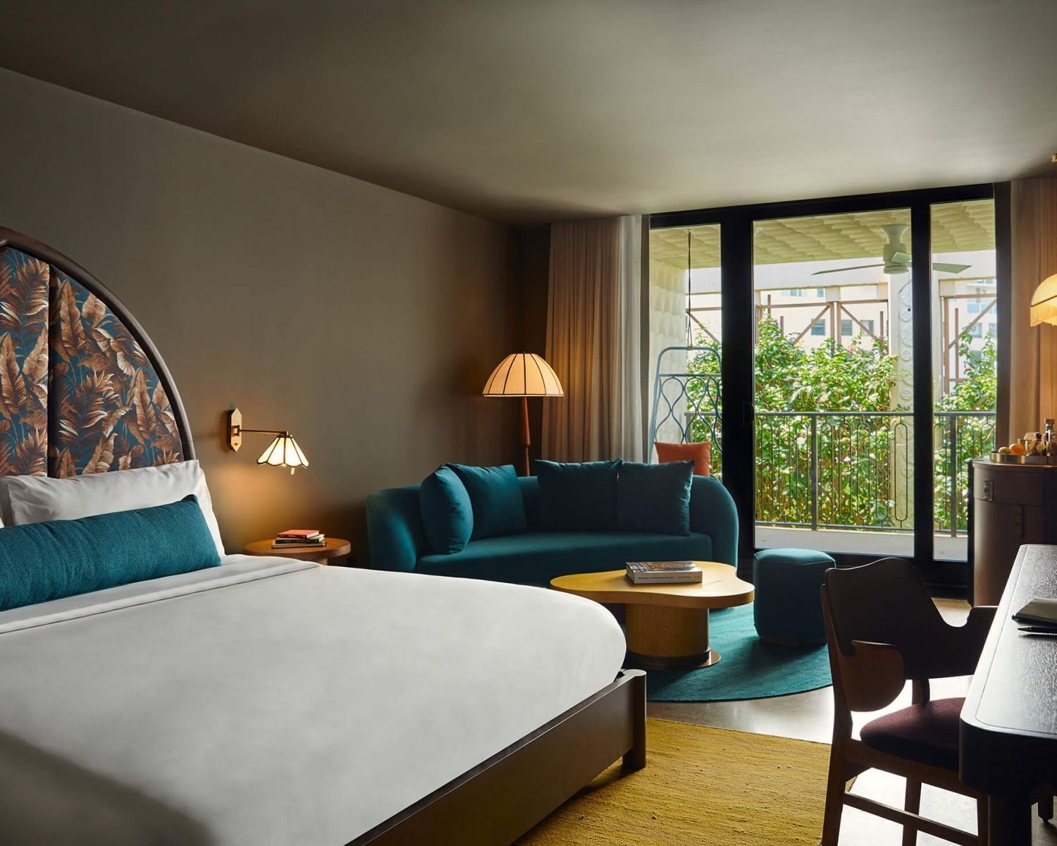 In-room safe, WiFi (free), bed sheets