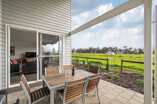Karrack House - Peaceful family holiday home in Witchcliffe Ecovillage