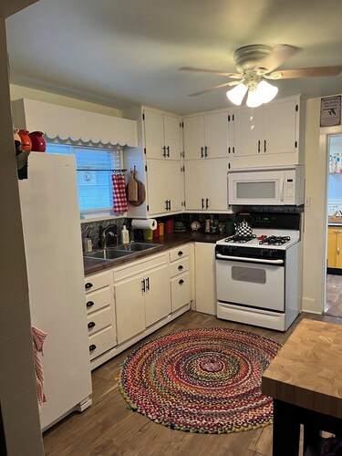 Serene 1-bedroom cabin with AC on peaceful Wall Lake