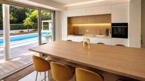 Dining - EXCEPTIONAL VILLA IN SAINT-PALAIS-SUR-MER - HEATED POOL - 5 BEDROOMS (Saint-Palais-sur-Mer)