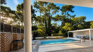 Pool - EXCEPTIONAL VILLA IN SAINT-PALAIS-SUR-MER - HEATED POOL - 5 BEDROOMS (Saint-Palais-sur-Mer)