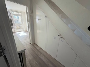 Interior - Wimbledon House For 6 People (Mitcham)