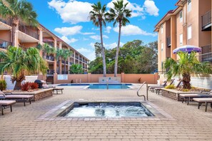 Pool - Pool, Hot tub, easy access to beach, shops, pier, and NEW ELEVATOR. Pet friendly (Tybee Island)