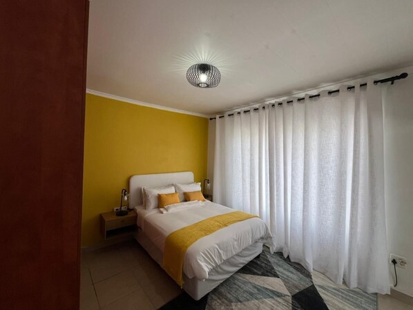 Room - Waterfall Deluxe (Rustenburg)