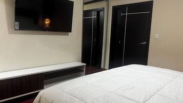 Căn hộ Deluxe, ban công, quang cảnh đồi núi | Màn/rèm cản sáng, truy cập Internet không dây miễn phí