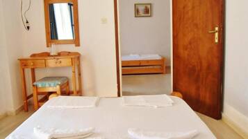 1 bedroom, WiFi, bed sheets