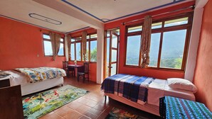 Triple Room, Balcony, Lake View - Hostal Xeabaj La Cascada (Santa Cruz La Laguna)