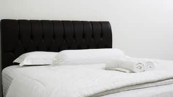 Deluxe Double Room | Desk, laptop workspace, free WiFi