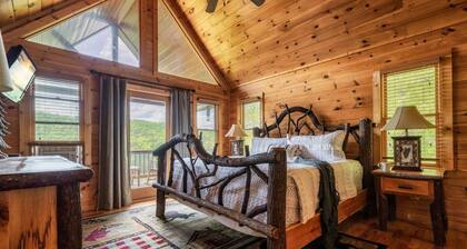 Mountain Views • Hot Tub • Fire Pit • Game Room