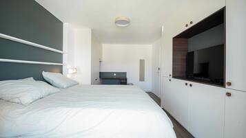 3 chambres, fer et planche à repasser, accès Internet, draps fournis