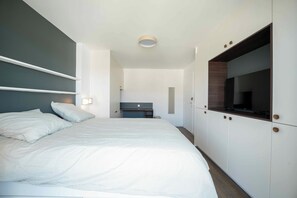 3 chambres, fer et planche à repasser, accès Internet, draps fournis