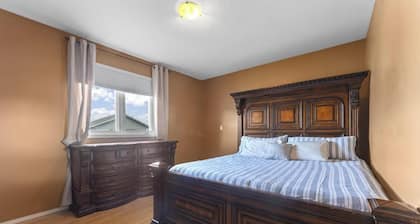 Fantastic 5-bedroom house with AC in charming Cold Lake