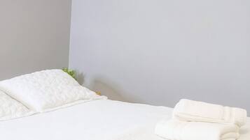 WiFi, bed sheets