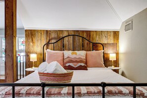 4 Schlafzimmer, Bügeleisen/Bügelbrett, WLAN, Bettwäsche