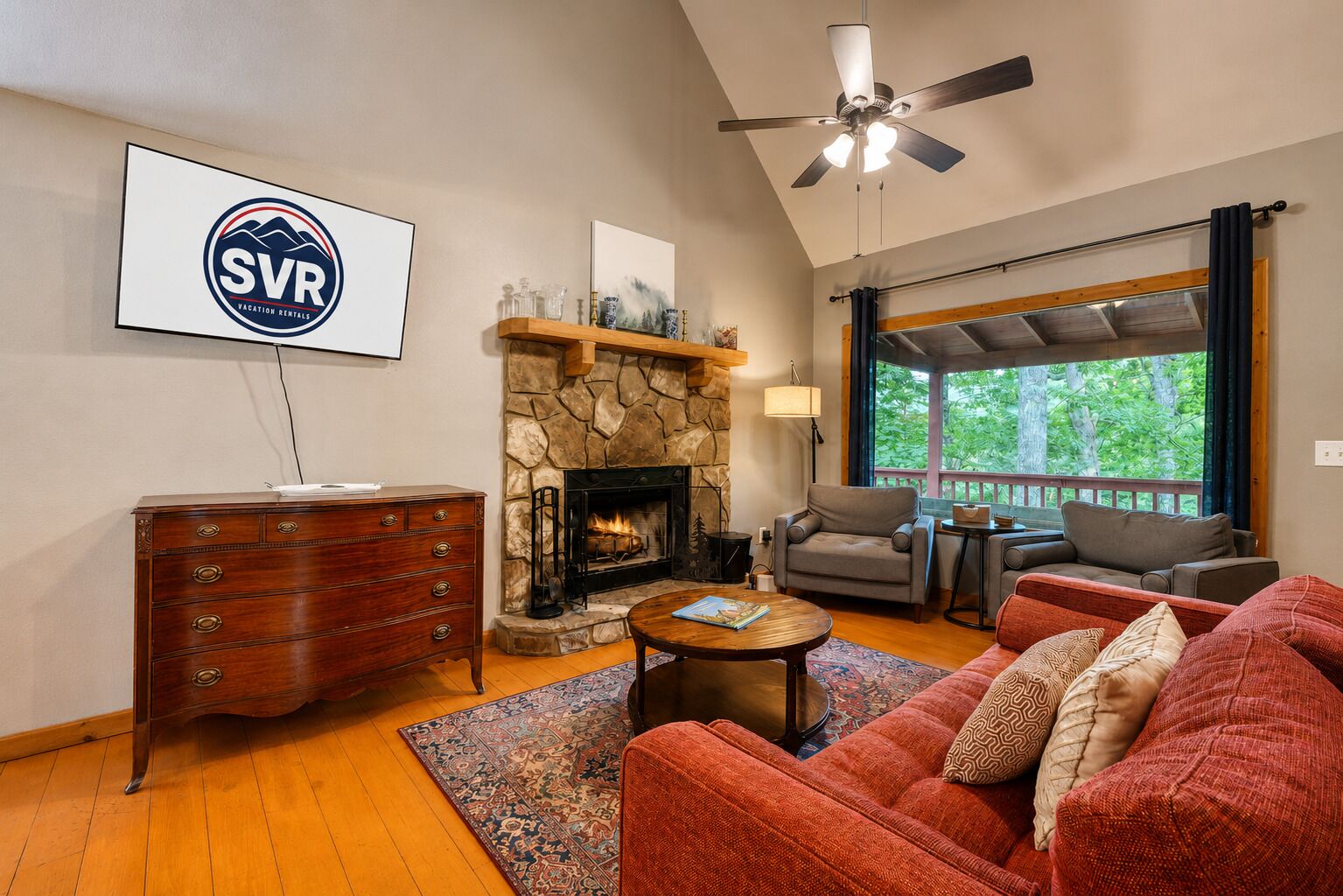 Smart TV, fireplace, table tennis