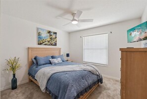 Room - Cozy Retreat in Southern Oaks (The Villages)