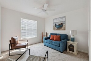 Living area - Cozy Retreat in Southern Oaks (The Villages)