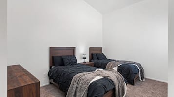 Internet, bed sheets