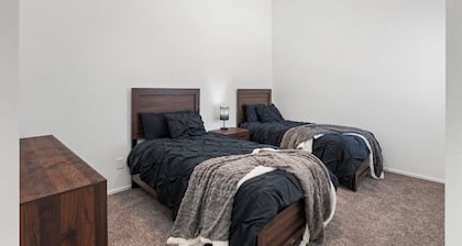 "McFarland, USA" Beautiful 4 Bedroom Home