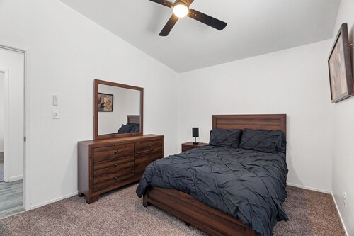 "McFarland, USA" Beautiful 4 Bedroom Home