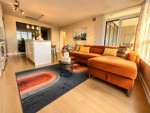 Living area - Majestic Residence (Toronto)