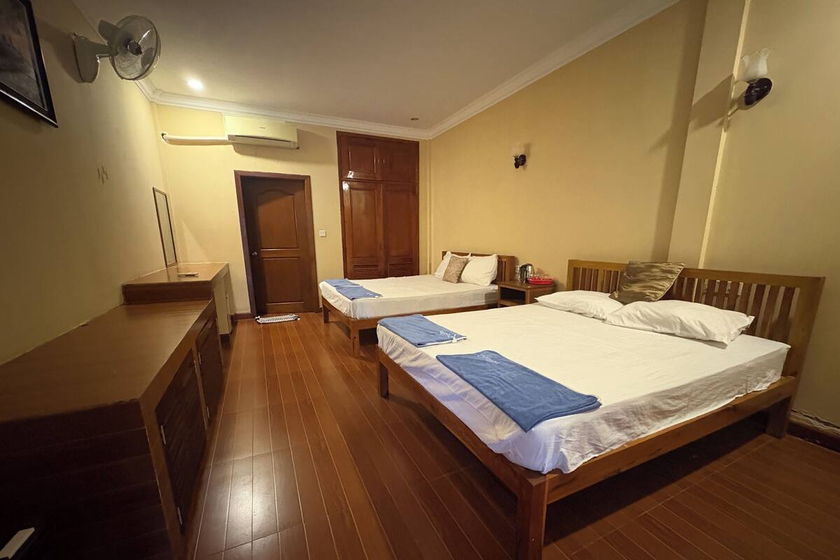 Basic Quadruple Room, Ocean View | Desk, laptop workspace, WiFi (free)
