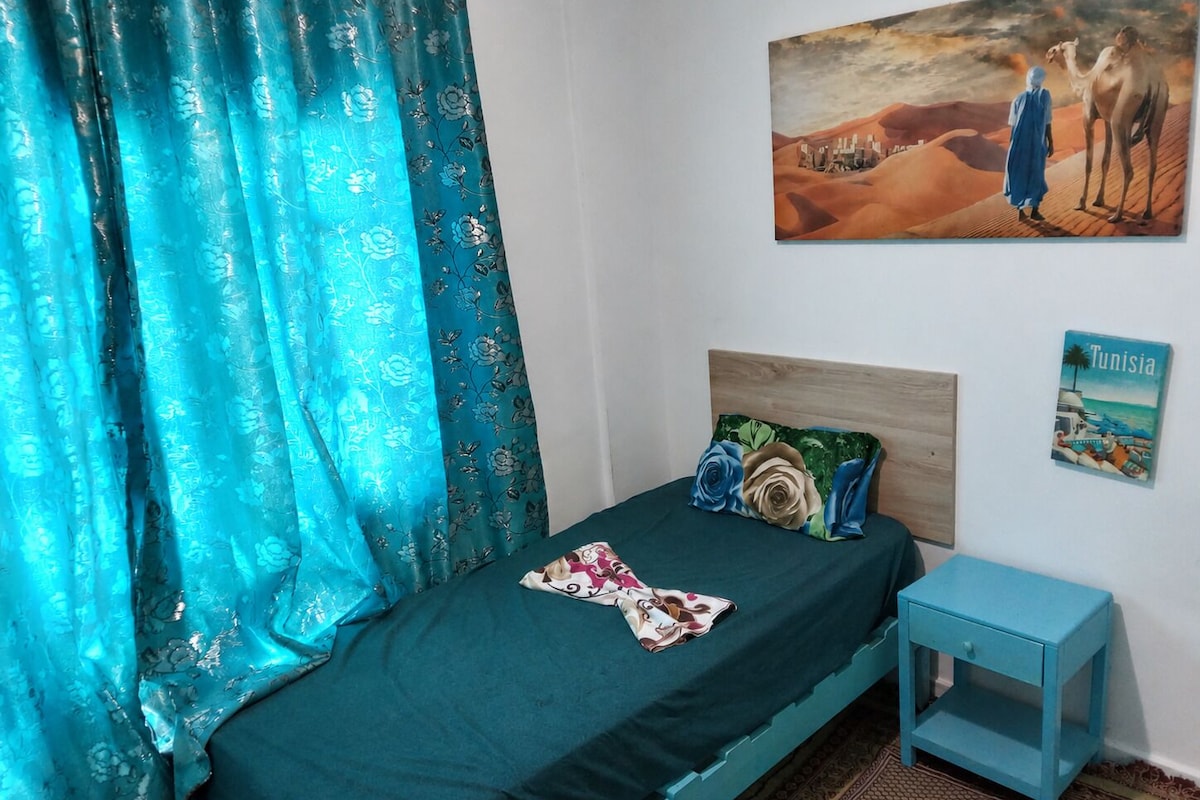 Habitación individual, vista a la ciudad | Wifi gratis