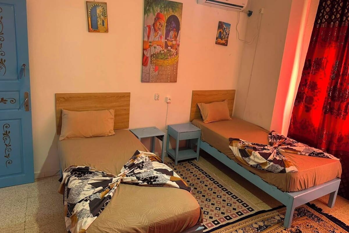 Premium bedding, Select Comfort beds, free WiFi
