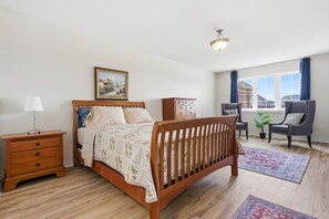 Iron/ironing board, Internet, bed sheets