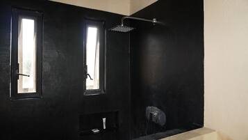 Suite estándar, vista al patio | Baño
