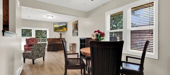 New Spacious 8-bedroom house on large private lot close to Milwaukee attractions