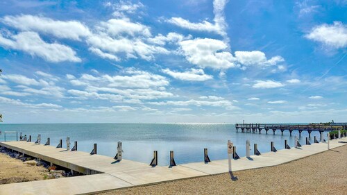 Sirens Cove - Ocean Views, Game Room, Pool and Dock Access