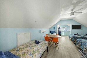 5 Schlafzimmer, Bügeleisen/Bügelbrett, WLAN, Bettwäsche