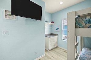 Unclassified image, 2 of 49, button - 5BR Beach Access - 1 min walk - Fenced - Pet Haven (Bolivar Peninsula)