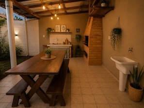 Outdoor dining - Vrbo Property (Palhoça)