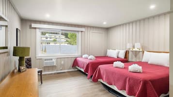 1 bedroom, iron/ironing board, WiFi (free), bed sheets