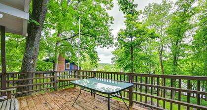 Waterfront Nolin Lake Retreat: Lake Views