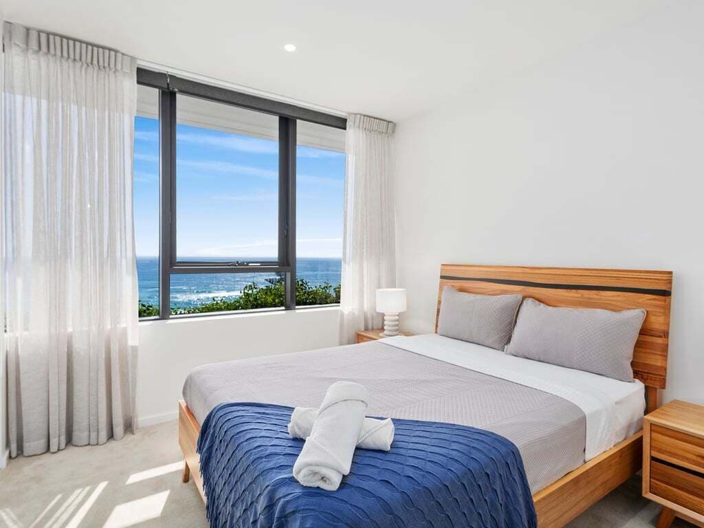 3 bedrooms, bed sheets