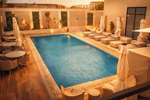 Pool - Stylish Airport Residential Studio | Pool & Gym (Accra)