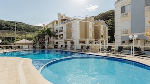 Basic Apartment | Pool - Apt. in Beachfront Condominium w/ Pool Rvg2207 (Florianópolis)