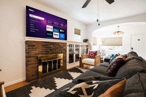 TV connectée, cheminée