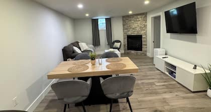 Cozy 2 Bedroom apartment with full kitchen, spacious bath & peaceful backyard.