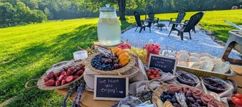 Luxury Private Farm Resort Retreat & Events (sleeps 60)