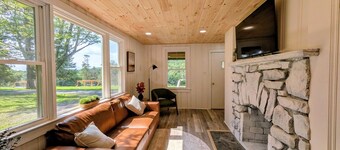 Luxury Private Farm Resort Retreat & Events (sleeps 60)