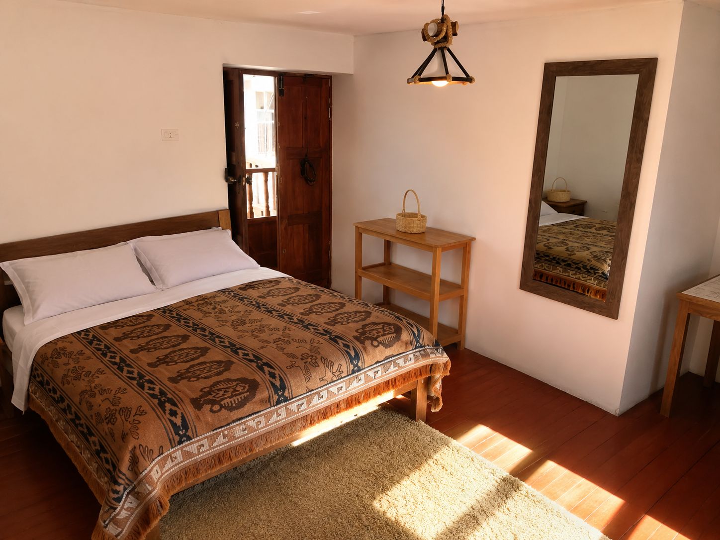 Double Room, Balcony, Courtyard View | Down comforters, WiFi (free)