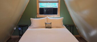 The Shady Lane A-Frame in Mt. Lookout. Glamping with A/C, queen bed, and more!