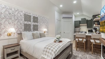 5 bedrooms