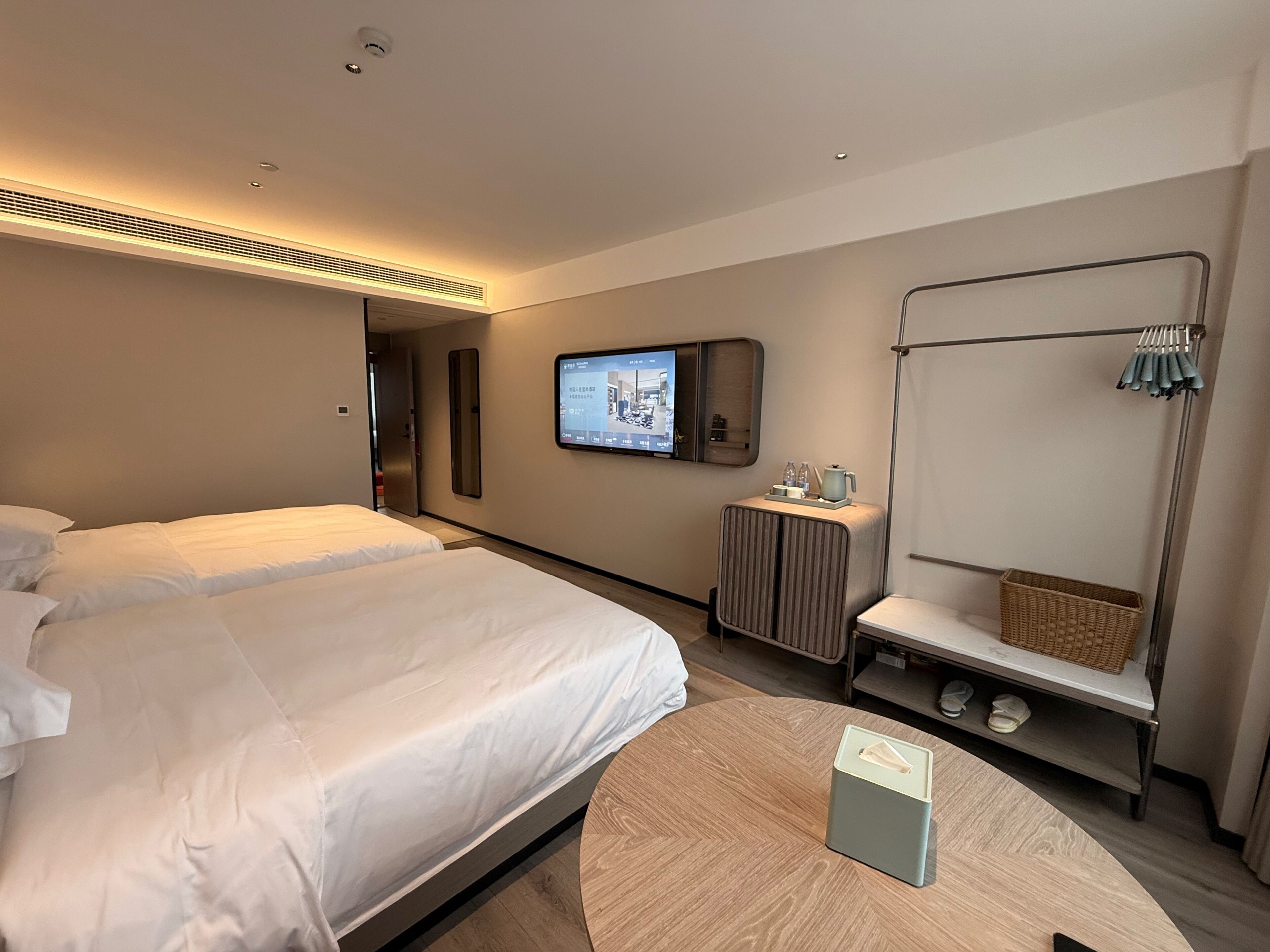 Down duvets, free minibar items, desk, laptop workspace