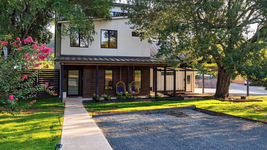 River Bend by Avantstay Private Pool + Hot Tub + Game Room Hill Country Views