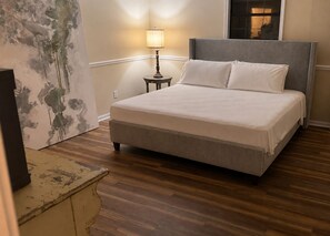 2 chambres, fer et planche à repasser, Wi-Fi, draps fournis